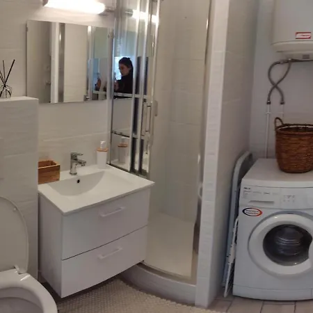 Charmant Studio Apartment *