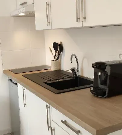 Апартаменти Charmant Studio