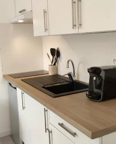 Apartment Charmant Studio